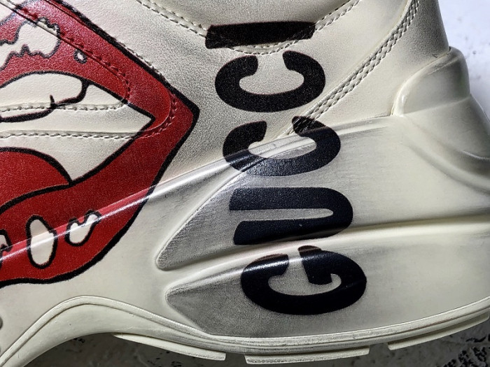 G*u*i1 rhyton sneaker