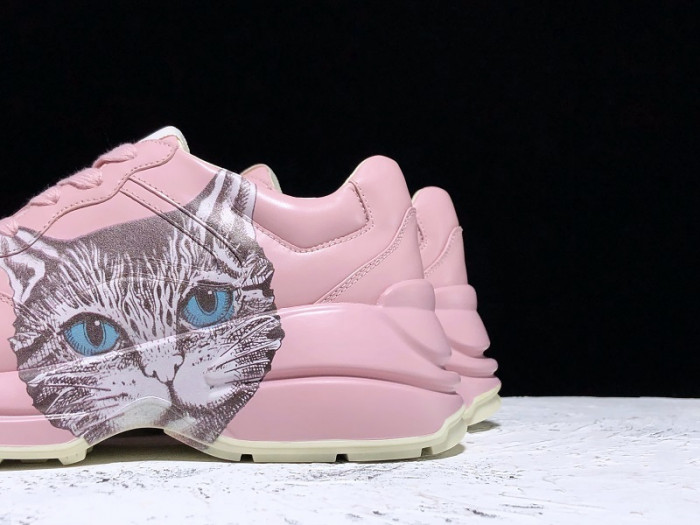 G*u*i1 rhyton sneaker