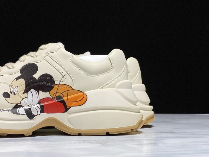 G*u*i1 rhyton rats sneaker