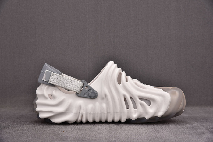 Cr*0*s pollex clog by salehe bembury stratus