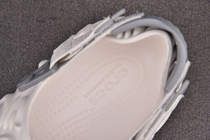 Cr*0*s pollex clog by salehe bembury stratus