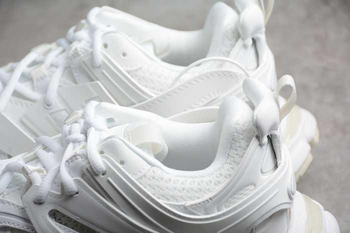 balen track sneaker all white