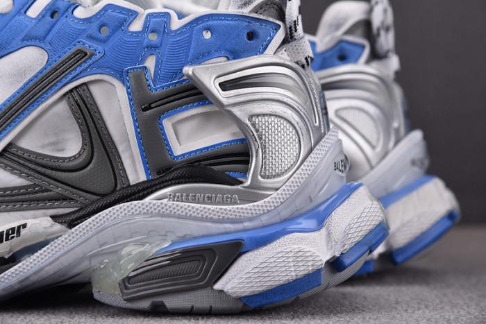 Ba*len*cia*ga runner