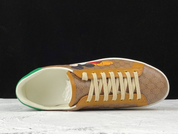 gu ace embroidered low-top sneaker