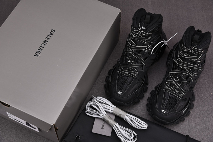 balen track hike sneaker 654867-w3cp3-1000