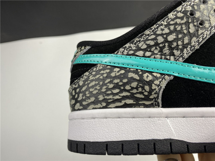nike sb dunk low atmos elephant bq6817-009