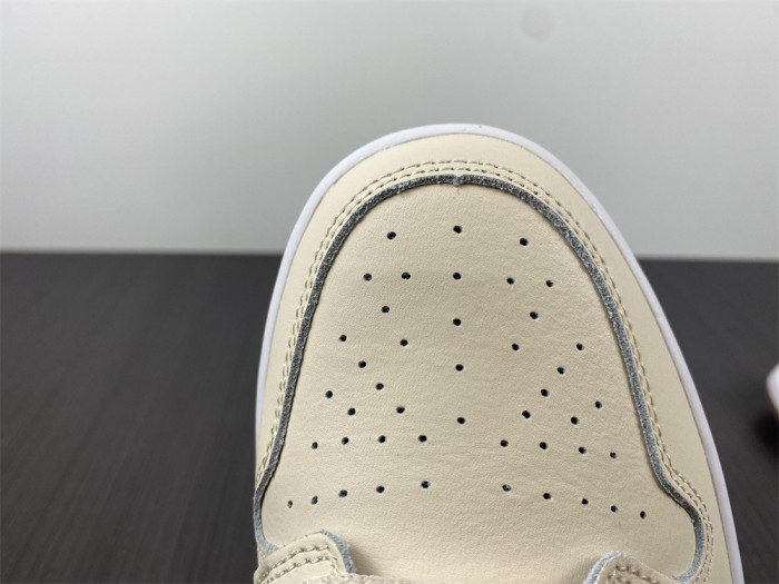 jordan 1 mid fleece pearl white do2207-264