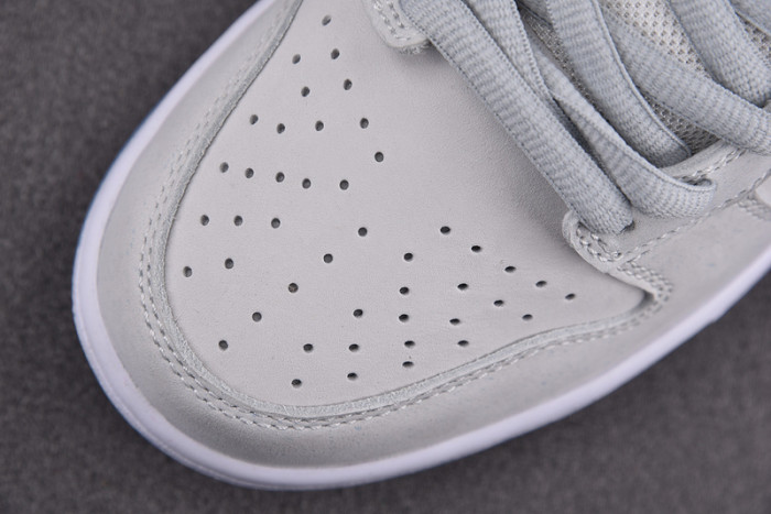 nike sb dunk low white lobster