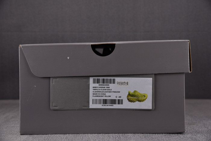 Ba*len*cia*ga defender yellow green