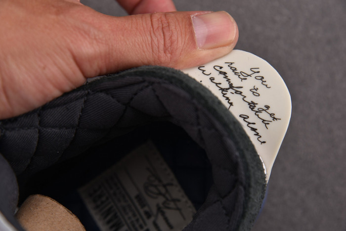 Jordan 3 Retro OG SP Diffused Blue HV8571-100