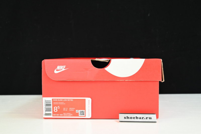 nike dunk low championship red