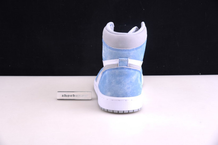 air jordan 1 high og “hyper royal” 555088-402