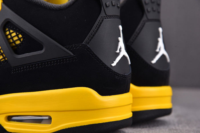 jordan 4 retro thunder (2023)