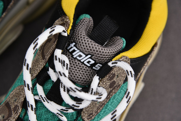 G*u*i x balen the hacker project triple s beige green yellow 981067 umo20 9766