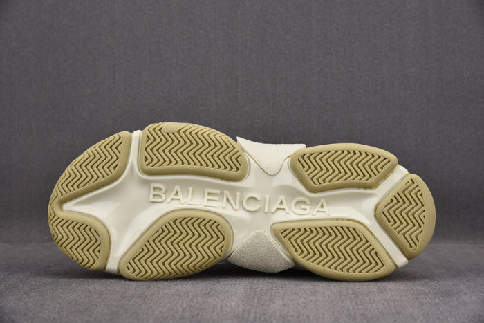 G*u*i x balen the hacker project triple s beige green yellow 981067 umo20 9766