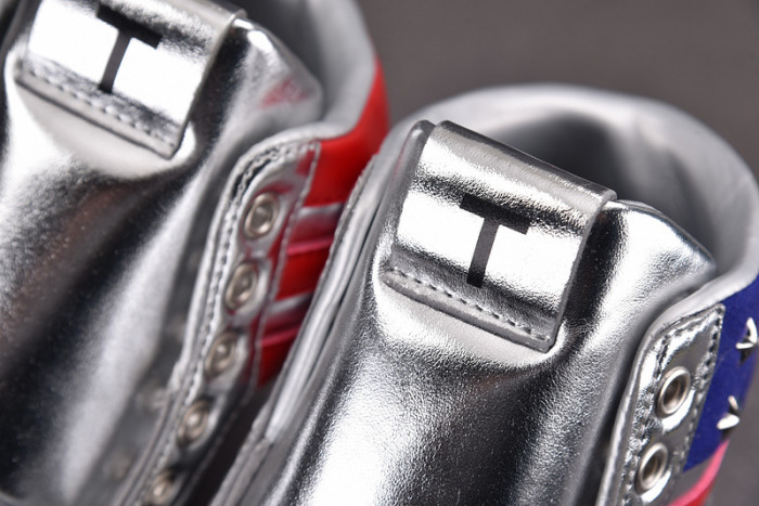 Trump NEVER SURRENDER HIGH-TOP SNEAKER