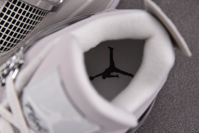 air jordan 4 frozen moments