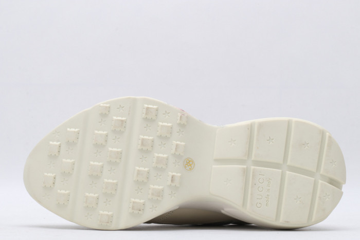 G*u*i sneaker g1000067