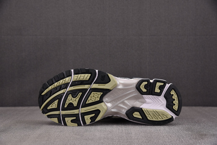 ASICS Gel-Kayano 14 Birch Pure Silver 1203A537-200