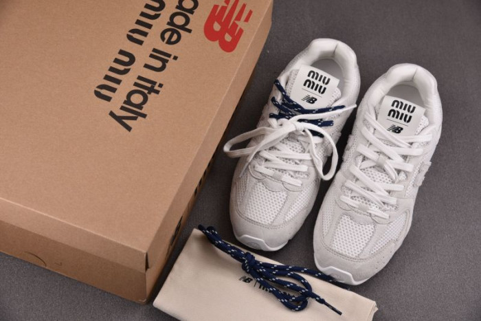 New Balance x MIU MIU NM1000001