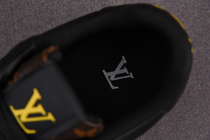 lou1s vu1tton sneakers