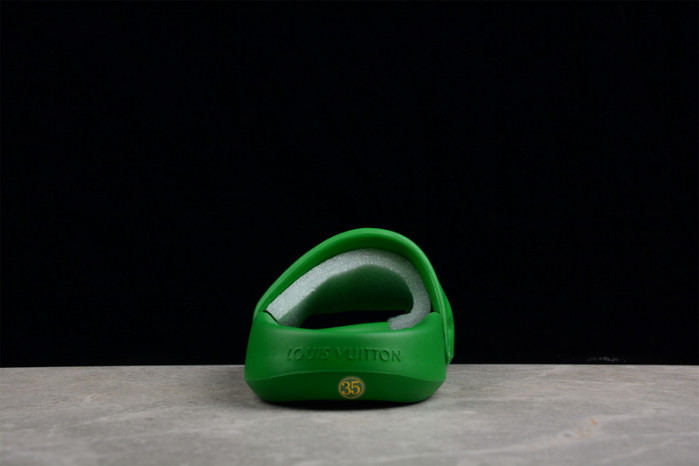 lou1s vu1tton sandals