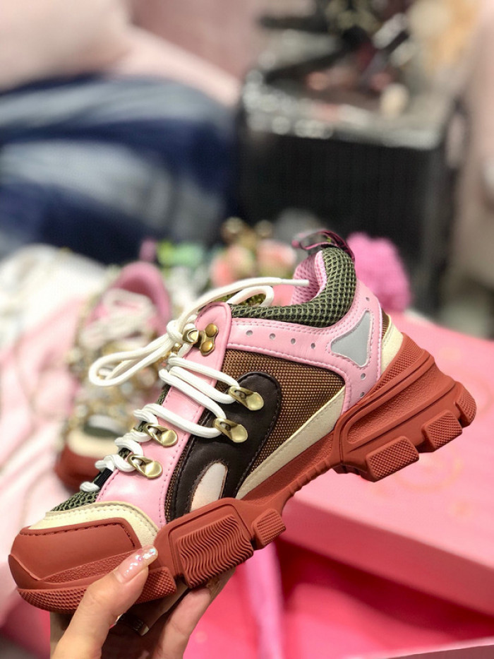 G*u*i1 flashtrek sneaker