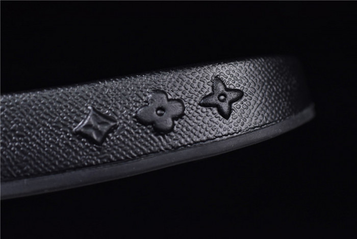 lou1s vu1tton sandals