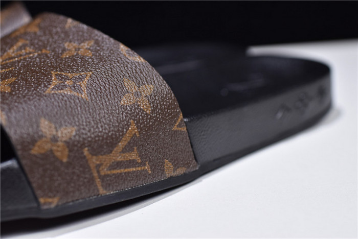 lou1s vu1tton sandals