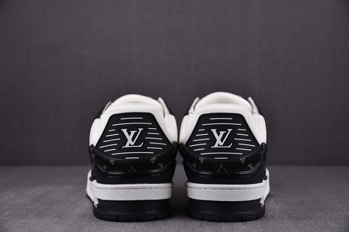 lou1s vu1tton sneakers