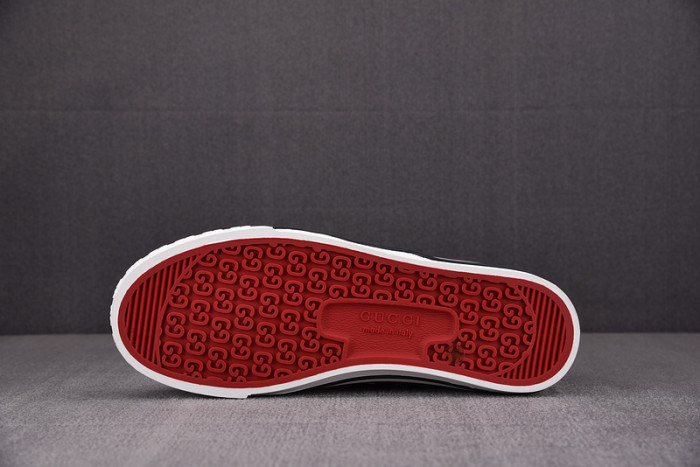 G*u*i tennis 1977 gg canvas