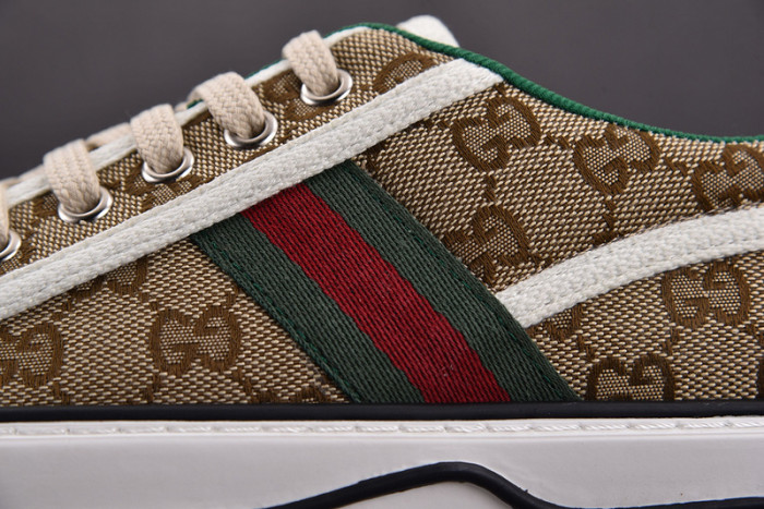 G*u*i tennis 1977 gg canvas