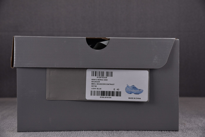 Ba*len*cia*ga defender blue