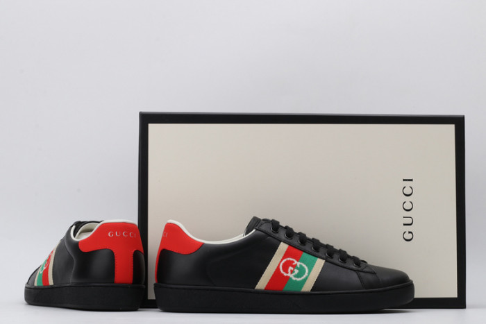 G*u*i sneaker g1000030