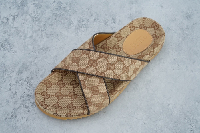 guc*i slide sandal