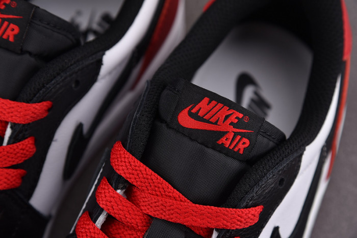 air jordan 1 low og "black toe"