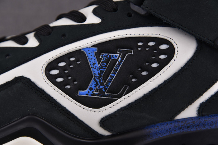 lou1s V*t*n trainer top